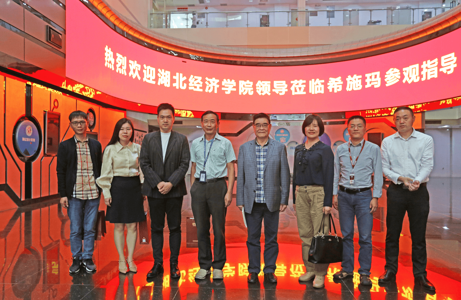  深圳dcbox小金库官网数据科技有限公司