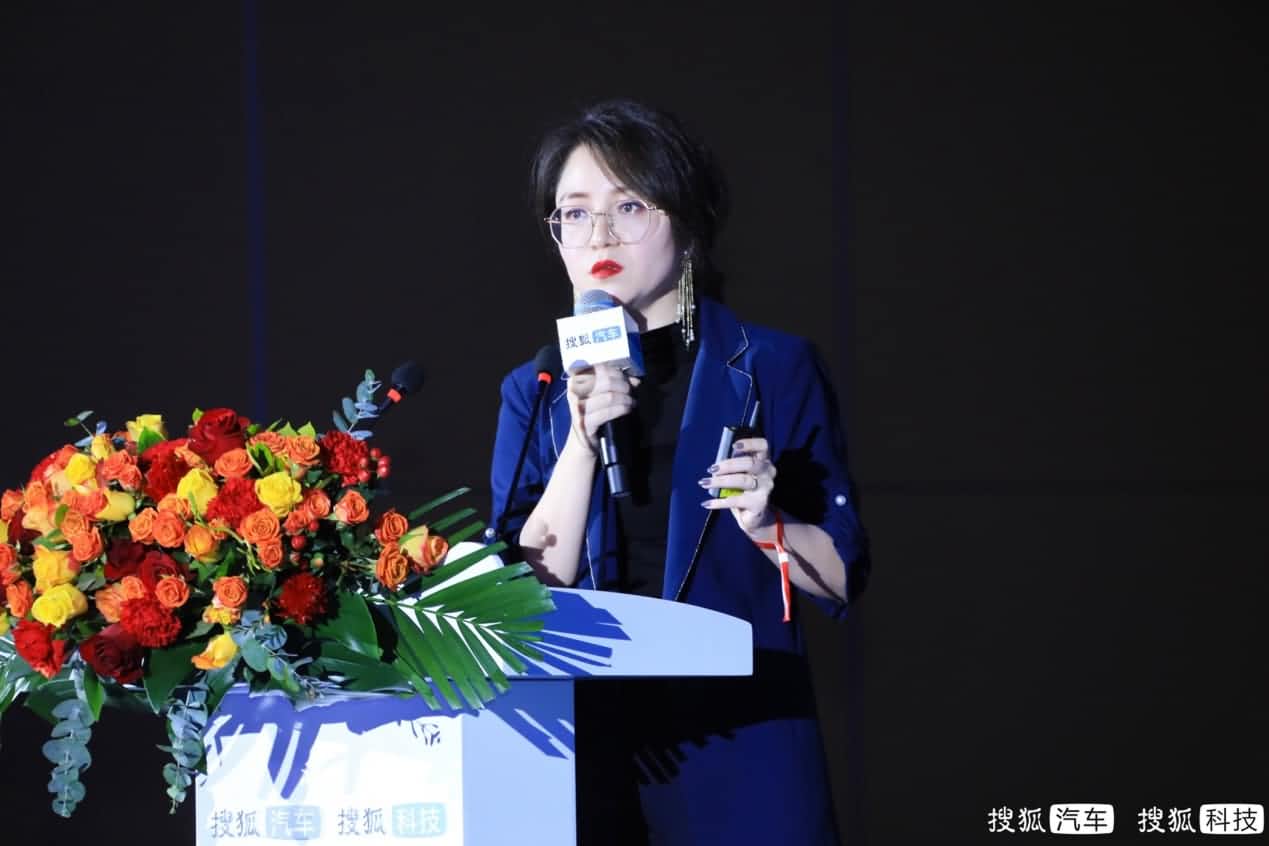 智能出行需给予差异化充电服务 dcbox小金库官网旗下满电出行荣获年度智能出行创新企业奖